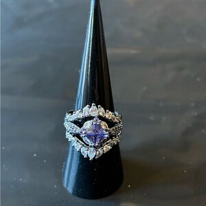 Elegant Gemstone Ring